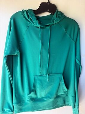 Vibrant Green Hooded Pullover Sweatshirt